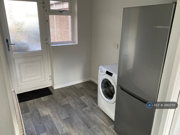 3 bedroom house in Gorsely Dale, Stafford, ST17 (3 bed) (#2660701)
