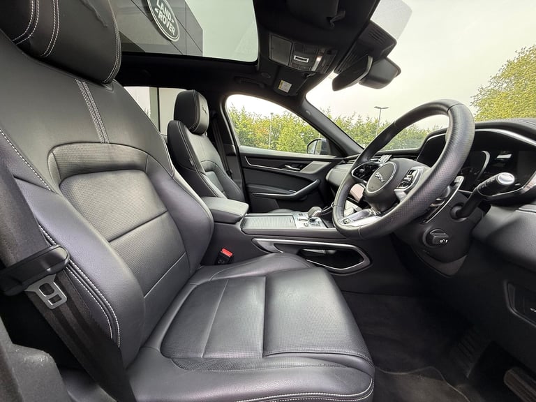 2022 Jaguar F-Pace 2.0 D200 MHEV R-Dynamic Black SUV 5dr Diesel Auto AWD Euro 6 (s/s) (204 ps) ES...