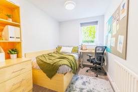 STUDENT ROOMS TO RENT IN BIRMINGHAM. PRIVATE ROOM WITH 3/4 DOUBLE BED, STUDY DESK AND CHAIR