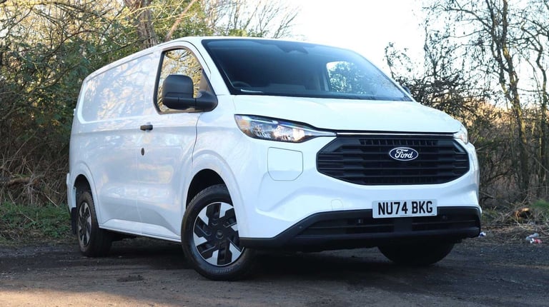 2024 Ford Transit Custom 2.5 PHEV 232ps H1 Van Trend Auto Van Plug-In Hy Automatic