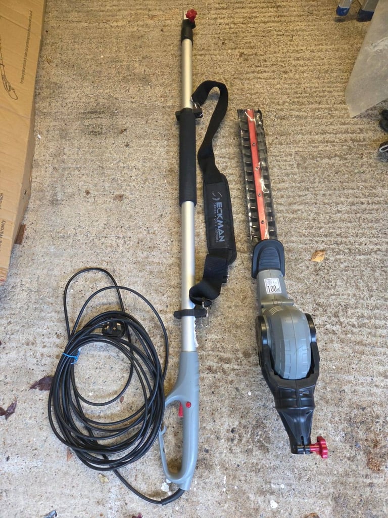 Eckman telescopic hedge trimmer