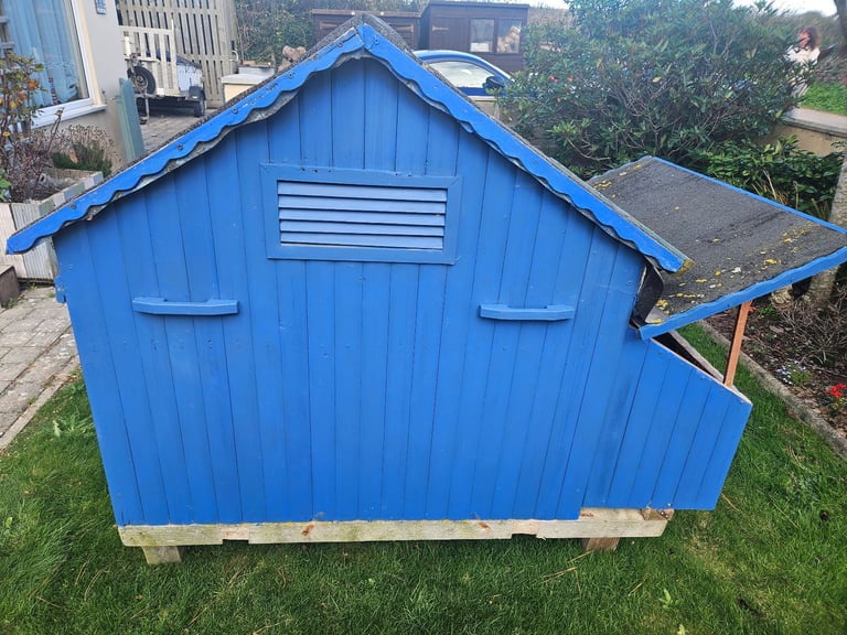 12 bird extra large chicken coop house