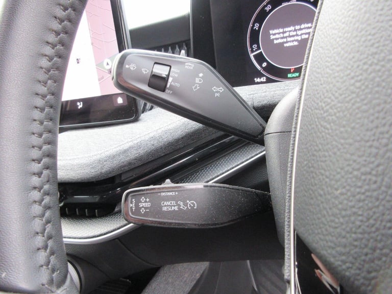 2024 Skoda Superb 1.5 TSI e-TEC MHEV SE Technology Estate 5dr Petrol Hybrid DSG Euro 6 (s/s)  EST...