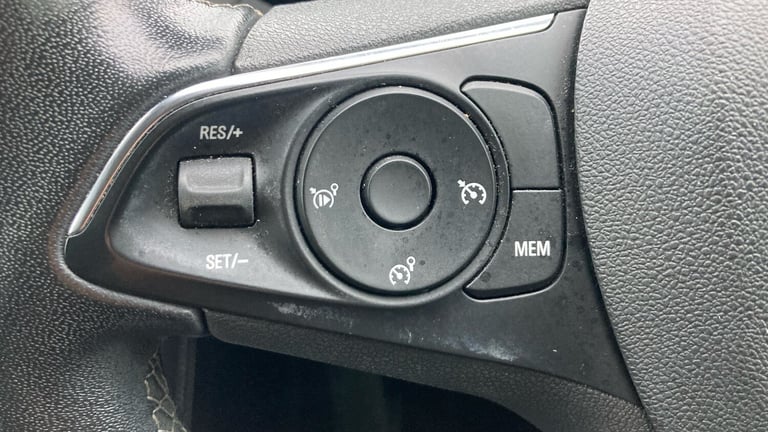 2022 Vauxhall Grandland X 1.2 Turbo Griffin Edition 5dr HATCHBACK PETROL Manual