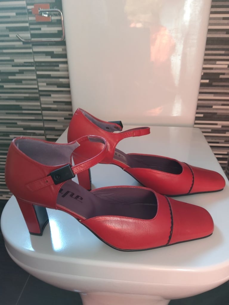 image for Gorgeous Red Leather Shoes With Black Detail. Size 5.