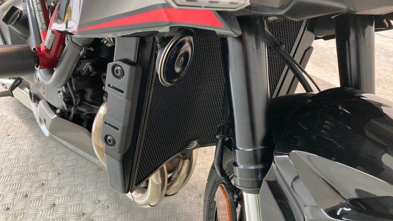 2022 Kawasaki Z R1000KNFAN (22MY) SPORTS Petrol Manual