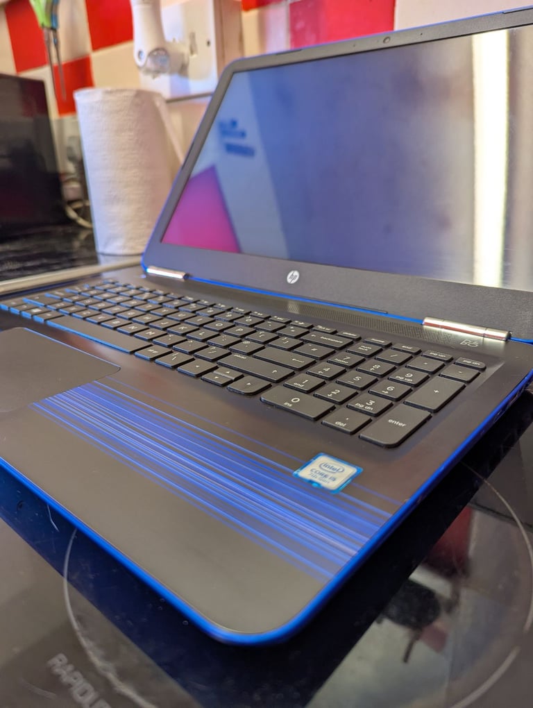 Hp pavilion laptop i5-7th 16GB 512GB 15.6 warranty