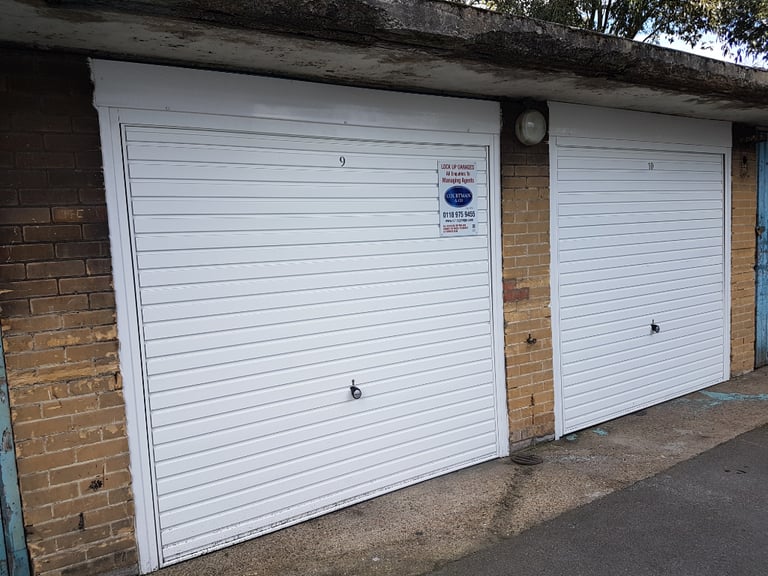 Garage/Parking/Storage to rent: Streatham Hill (r/o Pullman Court) London, SW2 4SU