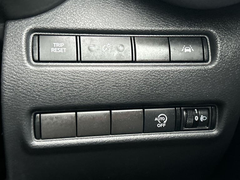 2019 Nissan Juke 1.0 DIG-T N-Connecta SUV 5dr Petrol Manual Euro 6 (s/s) (117 ps) SUV PETROL Manual