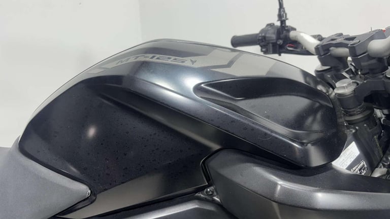 Yamaha MT-[Phone number removed]K 1 OWNER WARRANTY SERVICED 125CC LEARNER BIKE