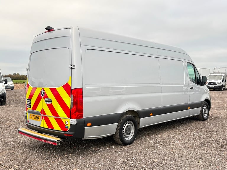 2020 Mercedes-Benz Sprinter 3.5t H2 Progressive Van PANEL VAN DIESEL Manual
