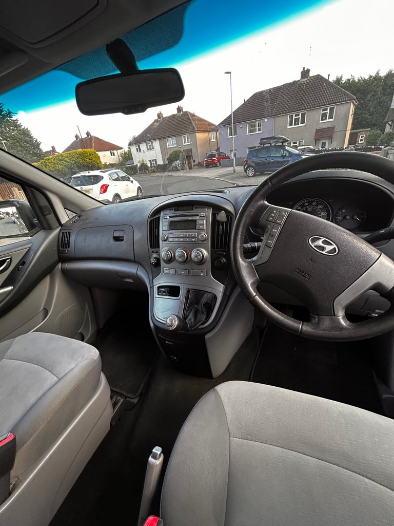 Hyundai, I800, MPV, 2011, Manual, 2497 (cc), 5 doors