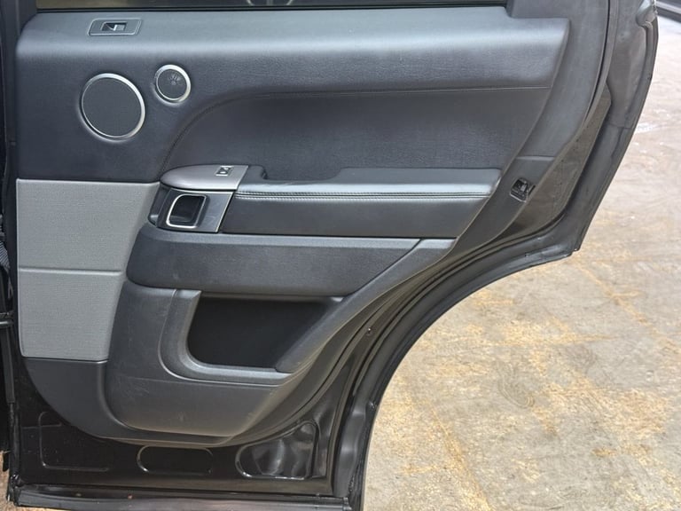 2015 Land Rover Range Rover Sport 3.0 SD V6 HSE SUV 5dr Diesel Auto 4WD Euro 6 (s/s) (306 ps) EST...