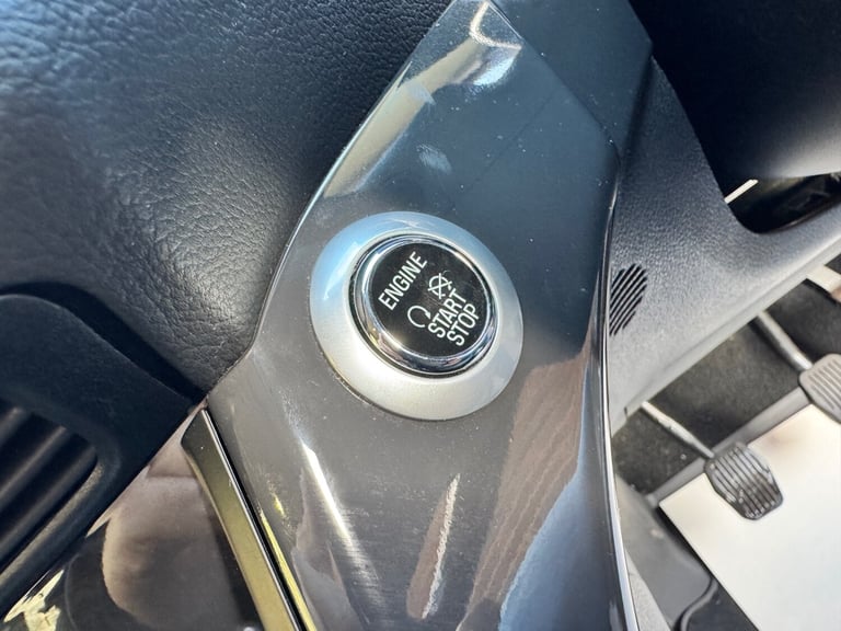 2016 FORD KUGA TITANIUM 1.5 PETROL ECO BOOST SUV MANUAL + 10 FORD SERVICES 