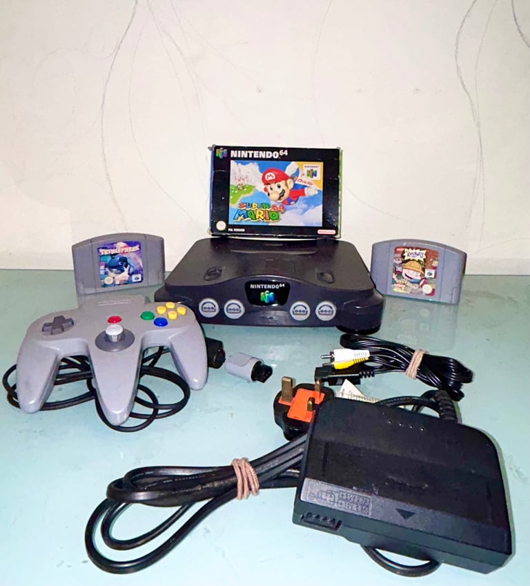 Nintendo 64 BUNDLE With 3 GAMES