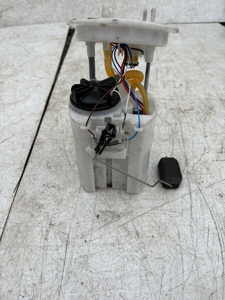 VW GOLF MK8 1.5 TSI FUEL PUMP IN TANK 5Q0919051CN