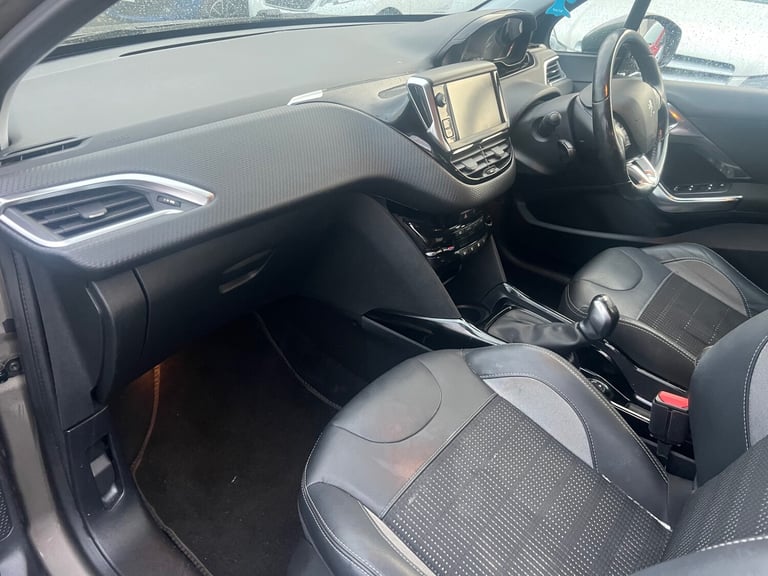 2016 Peugeot 2008 1.6 BlueHDi 100 Allure 5dr HATCHBACK Diesel Manual