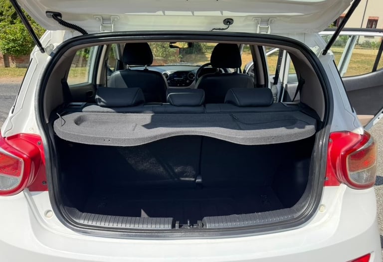 2015 HYUNDAI i10 1.0 S GENUINE 38,000 MILES FSH RUNS/DRIVES A1 1 FORMER KEEPER! 