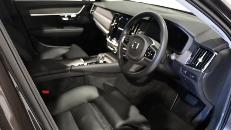 2021 Volvo V90 Cross Country B5 (P) AWD (Lounge &amp; Climate Pack, Sunroof, 360 Camera, Pilot As...