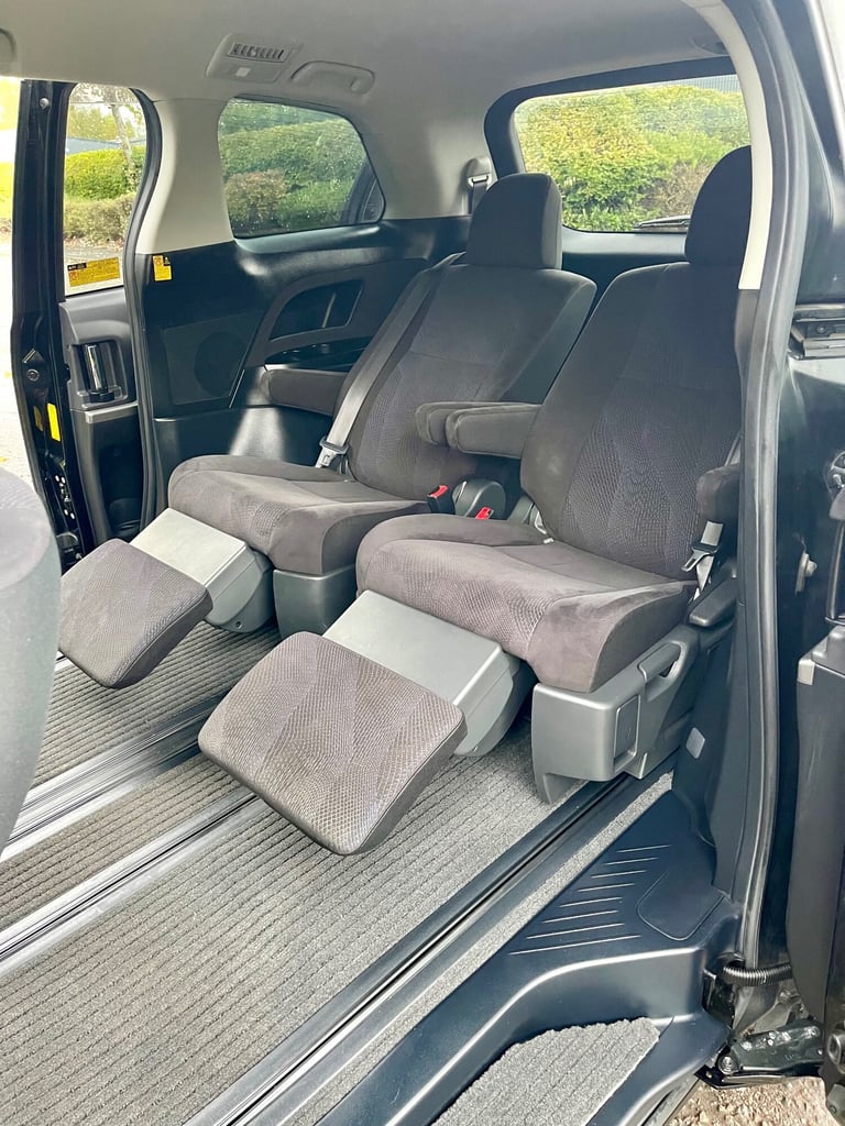 2012 Toyota Estima AERAS FRESH IMPORT 2.4 AUTO 5 DOOR PETROL MPV 7 SEATS ULEZ 4/B GRADE MPV Petro...