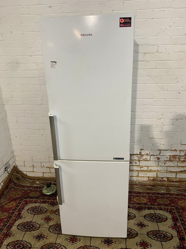 Beautiful Tall Samsung Digital Inverter Fridge Freezer For Sale 