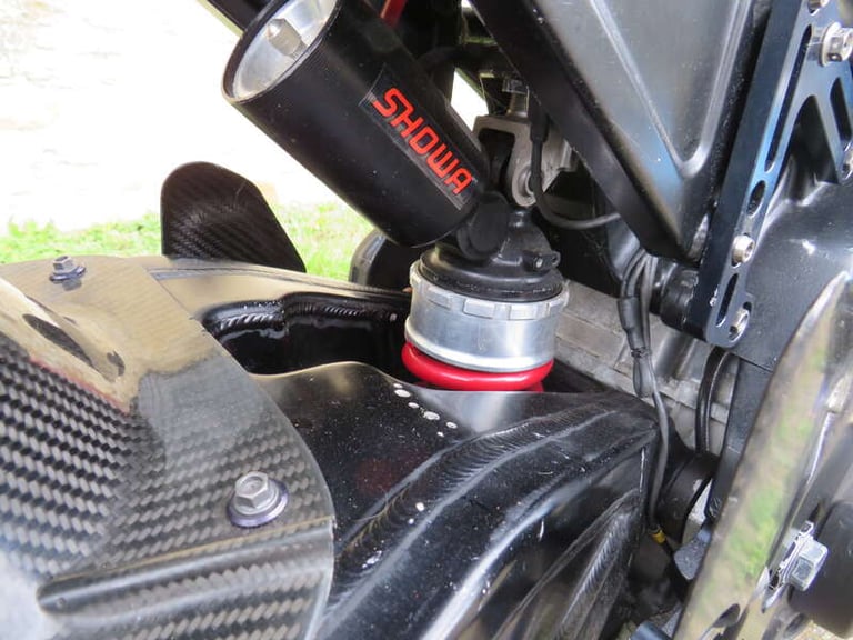  Suzuki GSX-R1000 K8 BSB Manual