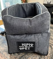 "Heatech" pet car booster seat, travel carrier for a small dog