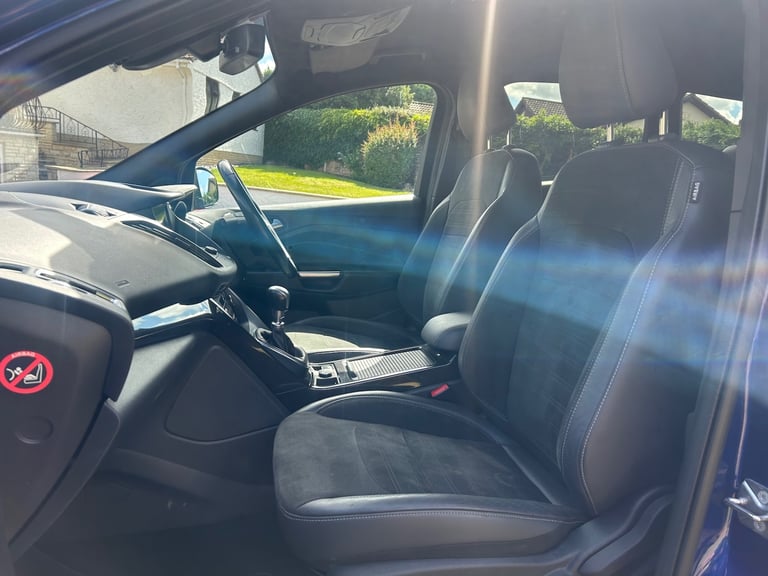 2017 Ford Kuga 2.0 TDCi 180 ST-Line 5dr HATCHBACK Diesel Manual