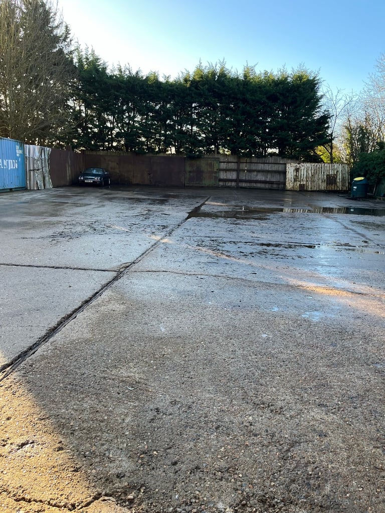 Near A2, Canterbury, Concrete Yard/Yards for Rent.