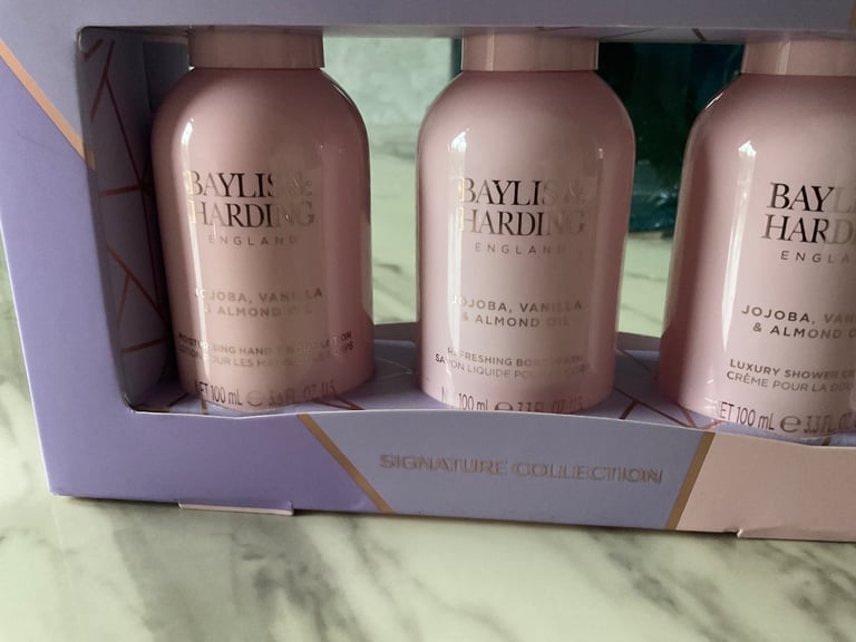 Bayliss and Harding body set from there signature collection 