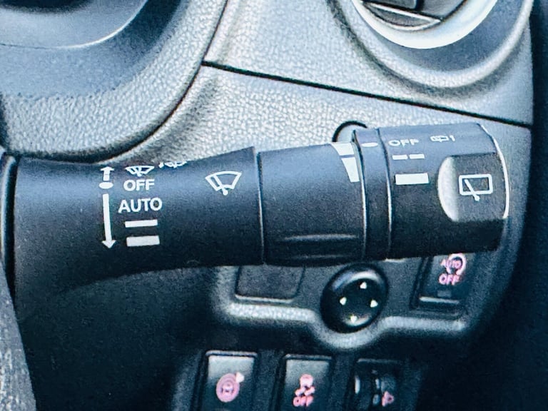 2014 Nissan Note 1.5 dCi Tekna Euro 5 (s/s) 5dr MPV Diesel Manual
