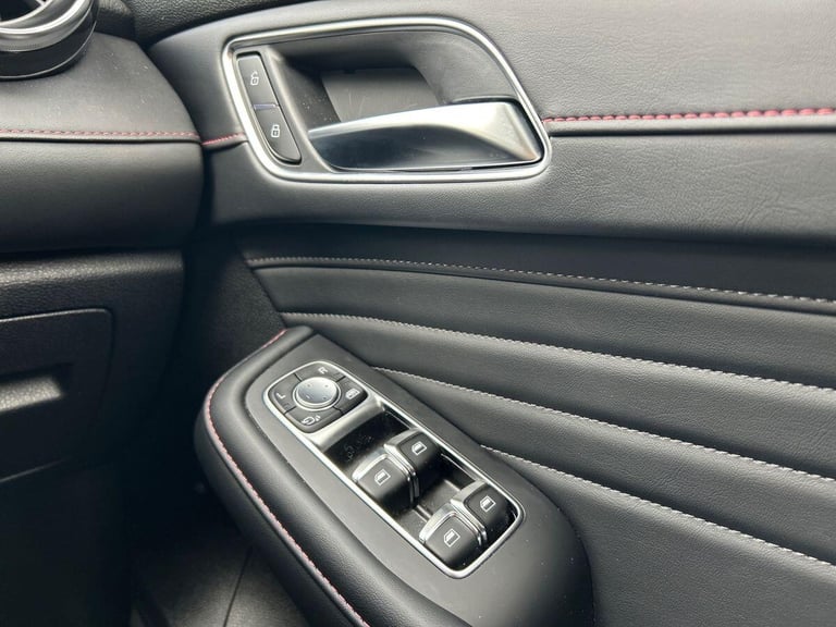 2024 MG MG HS 1.5 T-GDI Trophy SUV 5dr Petrol Manual Euro 6 (s/s) (162 ps) SUV PETROL Manual