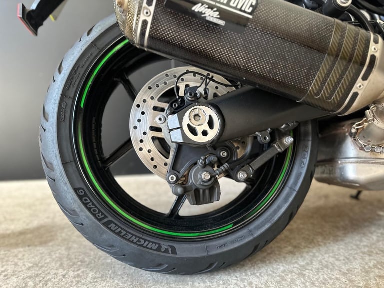 STUNNING ONE OWNER 2022/22 KAWASAKI NINJA 1000 SX PERFORMANCE MOTORCYCLE 