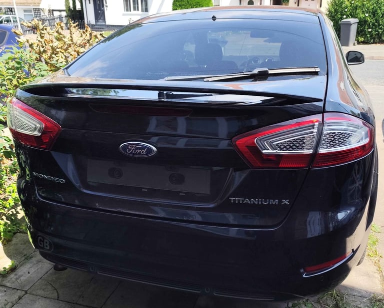 BREAKING  Ford Mondeo Titanium Business Edition Mk4 2.0 Diesel 2014 Black Panther G6 / 2 Keys