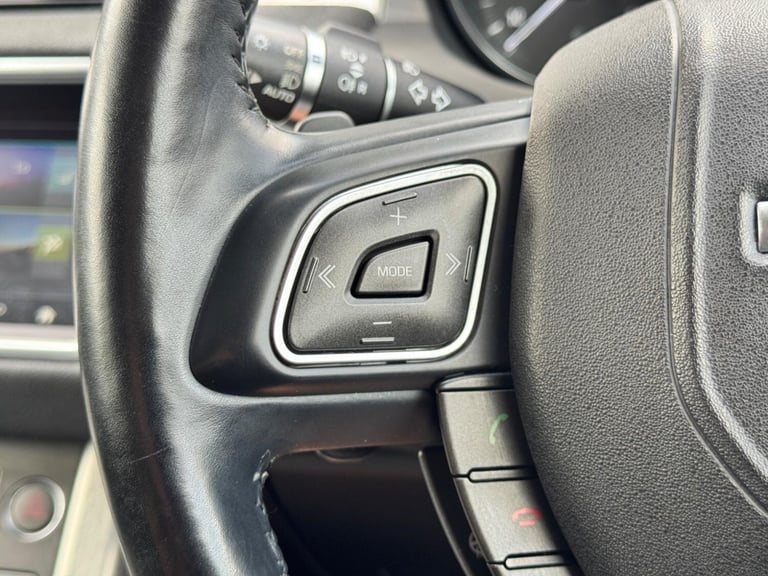 2016 Land Rover Range Rover Evoque 2.0 TD4 SE Tech Auto 4WD Euro 6 (s/s) 5dr ESTATE Diesel Automatic