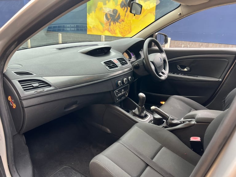 Renault, MEGANE 1.6 manual 5 door 