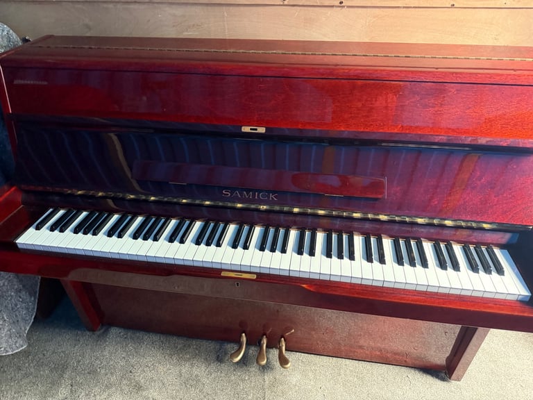 Samick Free Delivery Free Stool Tuned 