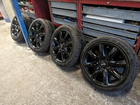  Mini Cooper S R53 17 inch alloy wheels and run flat tyres. Set of 4