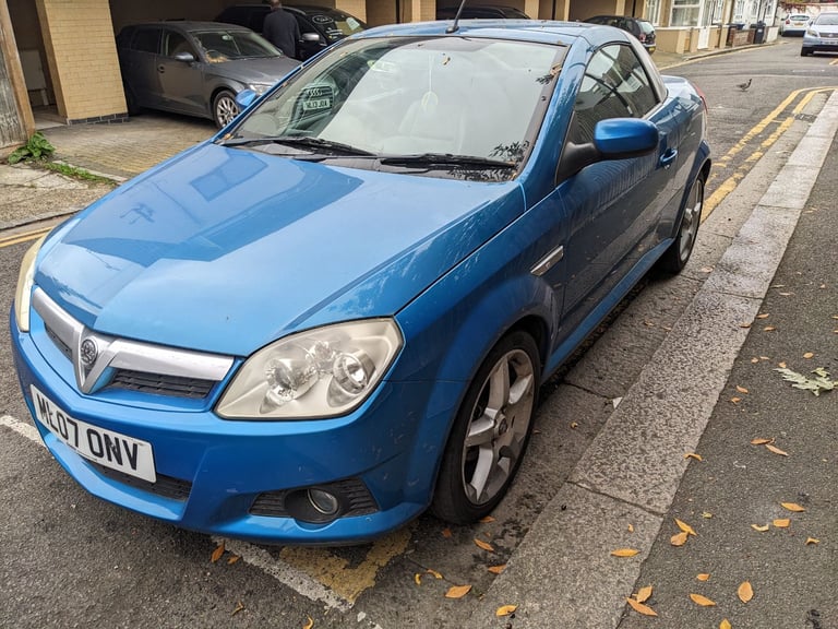 Vauxhall, TIGRA, Convertible, 2007, Manual, 1364 (cc),2 doors - Image 2