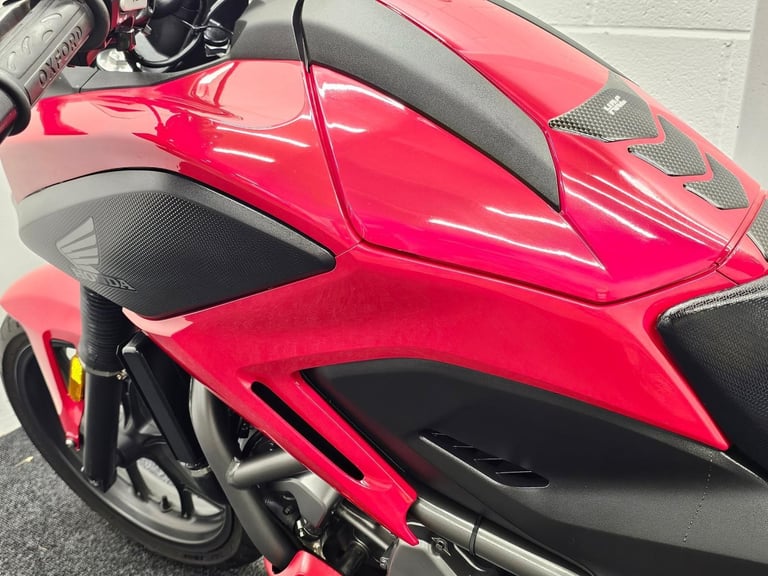 Honda NC700X ABS ** Top Box - August 26 MOT - HISS **