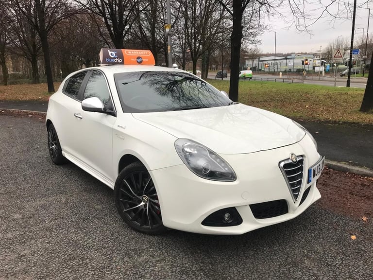 image for Alfa Romeo Giulietta 1.4 TB MultiAir Sportiva Euro 5 (s/s) 5dr 2 KEY FSH LEATHER