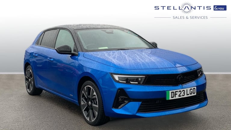 image for 2023 Vauxhall Astra 54kWh Ultimate Hatchback 5dr Electric Auto (156 ps) Hatchback Electric Automatic