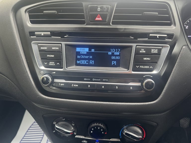 HYUNDAI I20 1.2 SE 2017