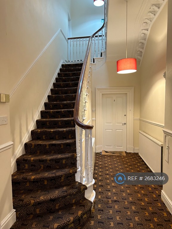 1 bedroom flat in Parkfield Road, Aigburth, Liverpool, L17 (1 bed) (#2683246)