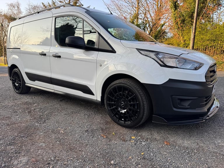 Ford Transit Connect 5 Seat Crewvan, Kombi .A/C, MSRT alloys, EU6