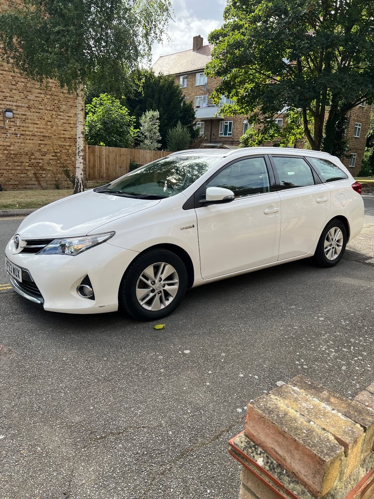 Toyota, AURIS, Estate, 2013, Other, 1798 (cc), 5 doors