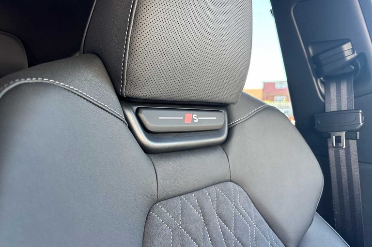 2025 Audi Q6 e-tron 225kW Performance 100kWh Edition 1 5dr Auto ESTATE ELECTRIC Automatic