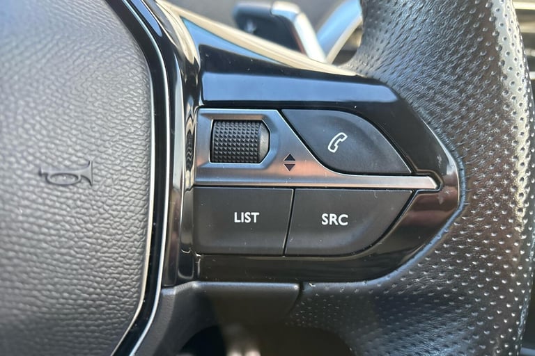  Peugeot 3008 SUV Hybrid 1.6 13.2kwh Gt Premium Suv 5dr Petrol Plug In Hybrid E