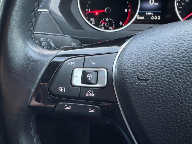 2017 Volkswagen Tiguan 2.0 TDI SE Navigation DSG Euro 6 (s/s) 5dr ESTATE Diesel Automatic