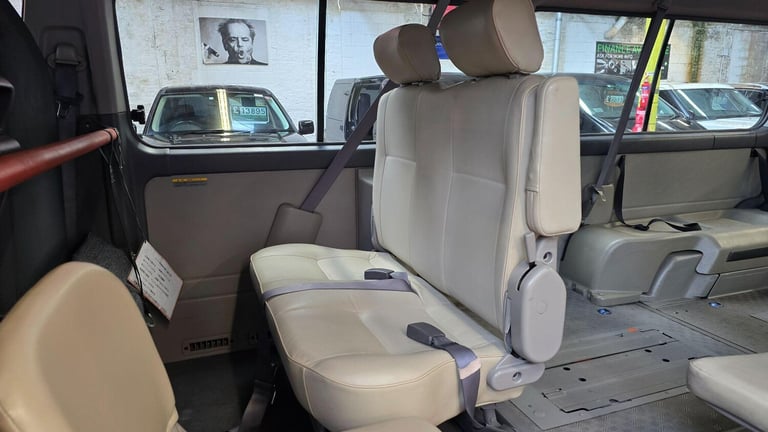  Nissan Elgrand Caravan twin mobility Chair auto lift Petrol Automatic